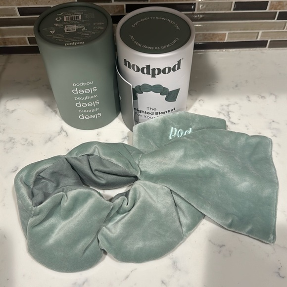 NODPOD The Weighted Blanket for your eyes NEW - Picture 7 of 16